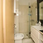 Apartment Cozy Next To Square 21 Tirana