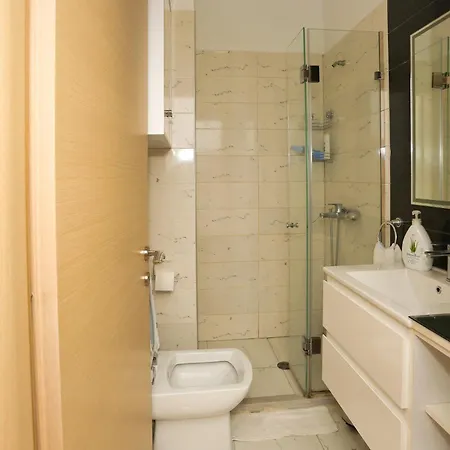 شقة Cozy Next To Square 21 تيرانا