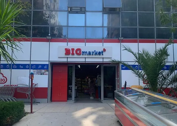 Cozy Next To Square 21 *