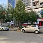 Cozy Next To Square 21 Tiran