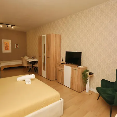 Cozy Near Square 21 Tirana