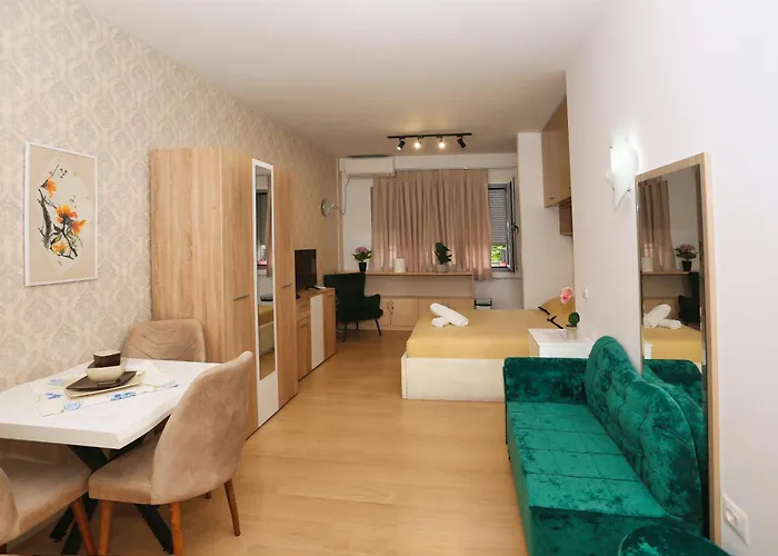 Cozy Next To Square 21 Lejlighed *