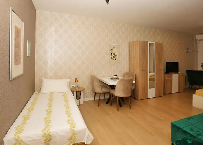 Cozy Next To Square 21 アパート